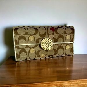 ‼️SOLD‼️ COACH Wallet Signature Khaki/Gold With Red Heart Polka Dots